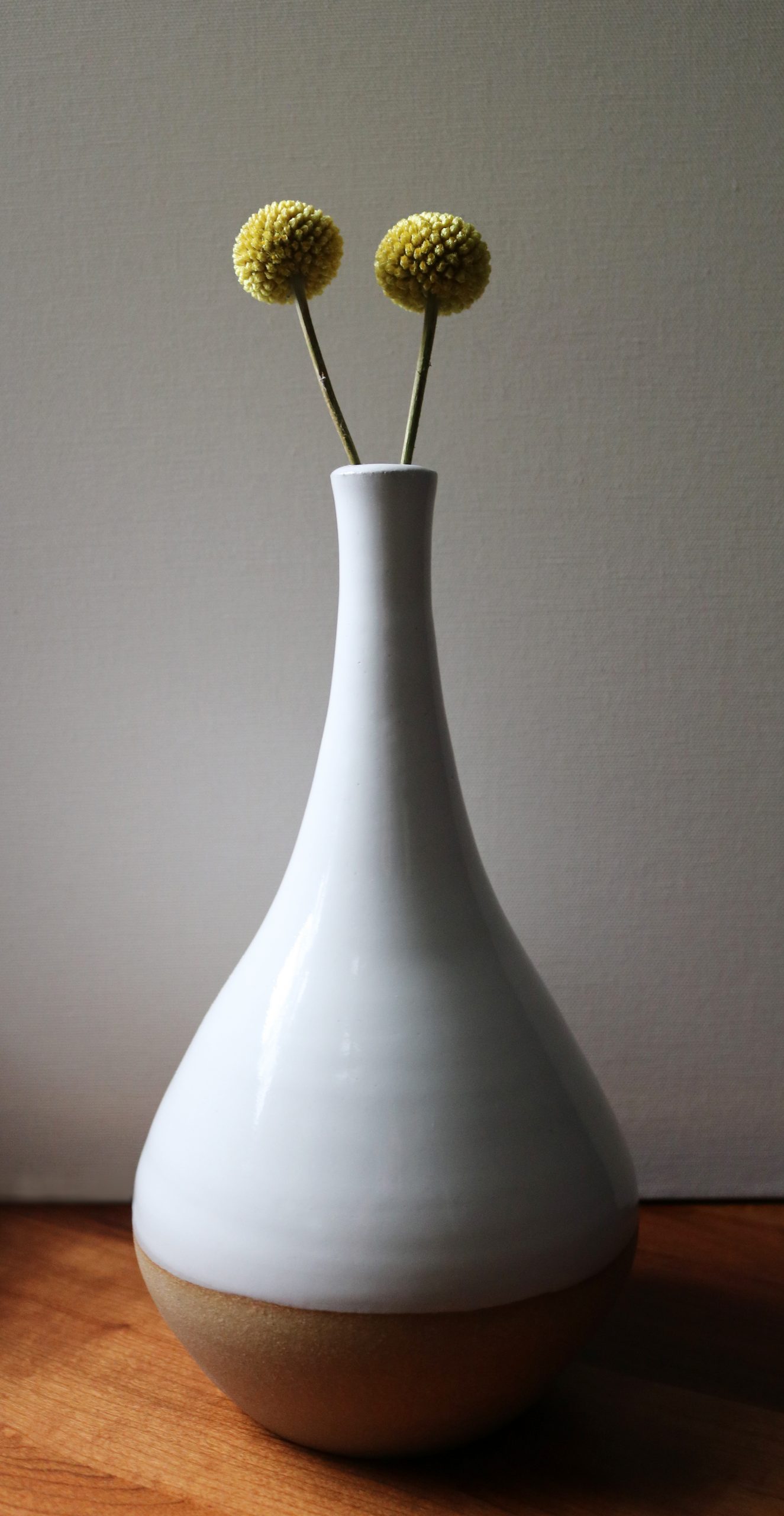 tall-white-vase-flowers